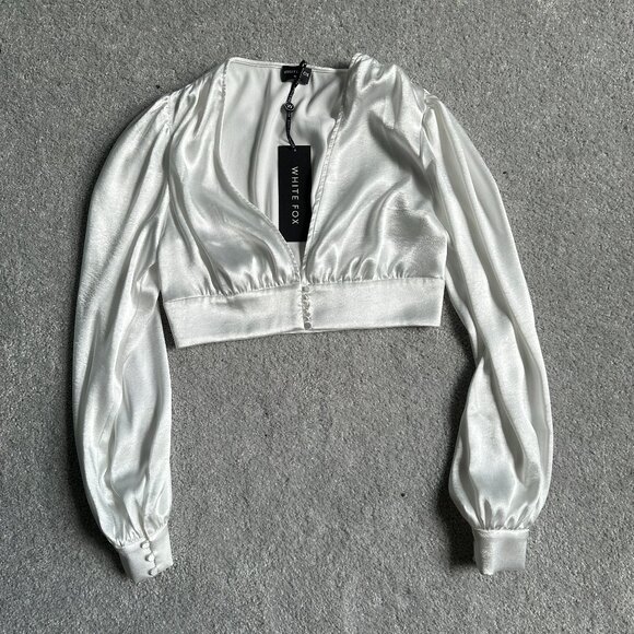 NWT White Fox CASSIA LONG SLEEVE Crop Blouse - Picture 2 of 7